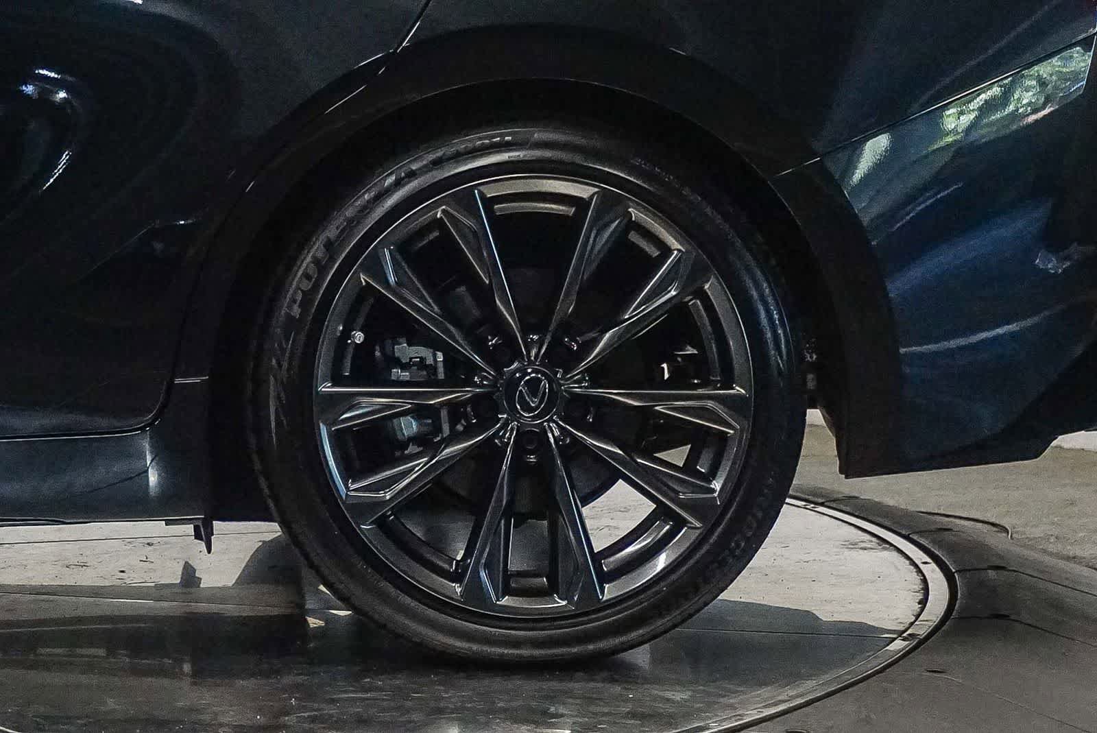 Certified 2025 Lexus IS 300 F Sport RWD image 10