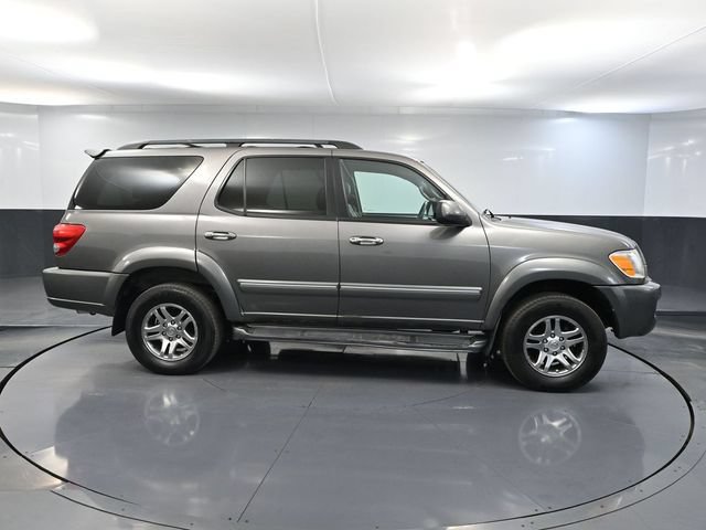 Used 2005 Toyota Sequoia Limited AWD/4WD image 3