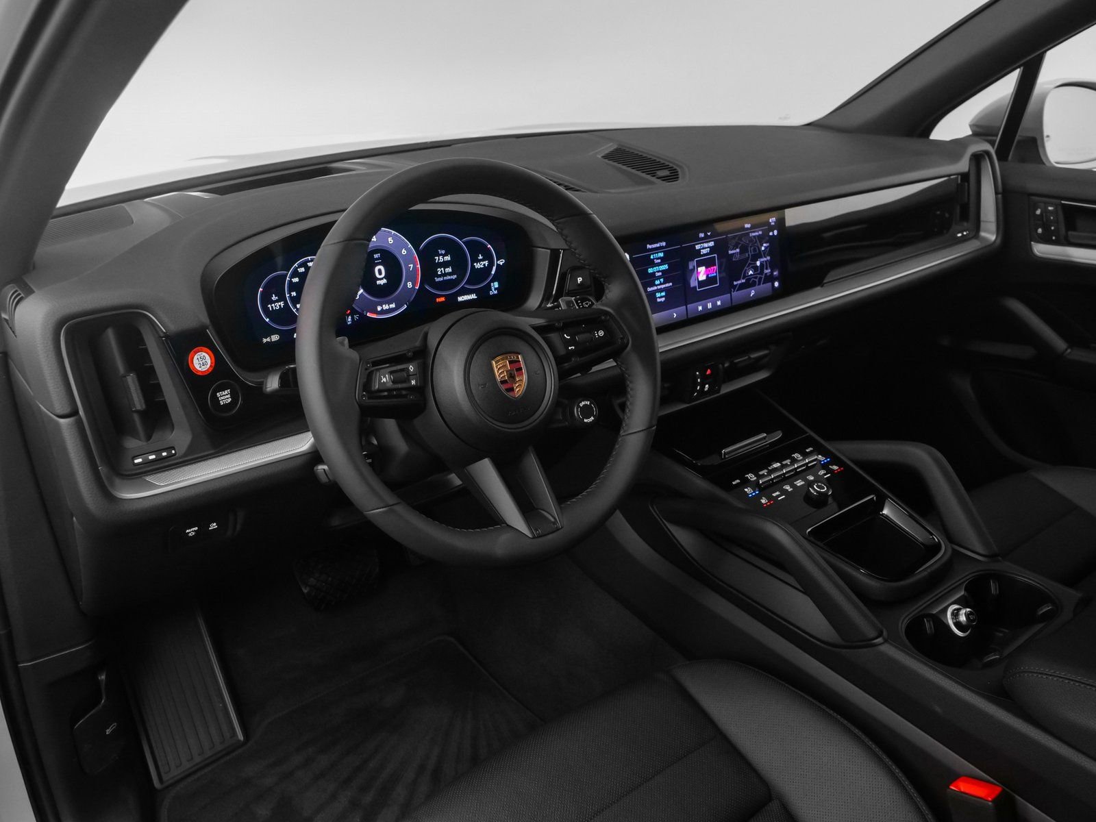 Certified 2025 Porsche Cayenne image 4