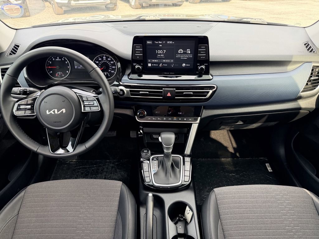 Used 2023 Kia Seltos S image 13