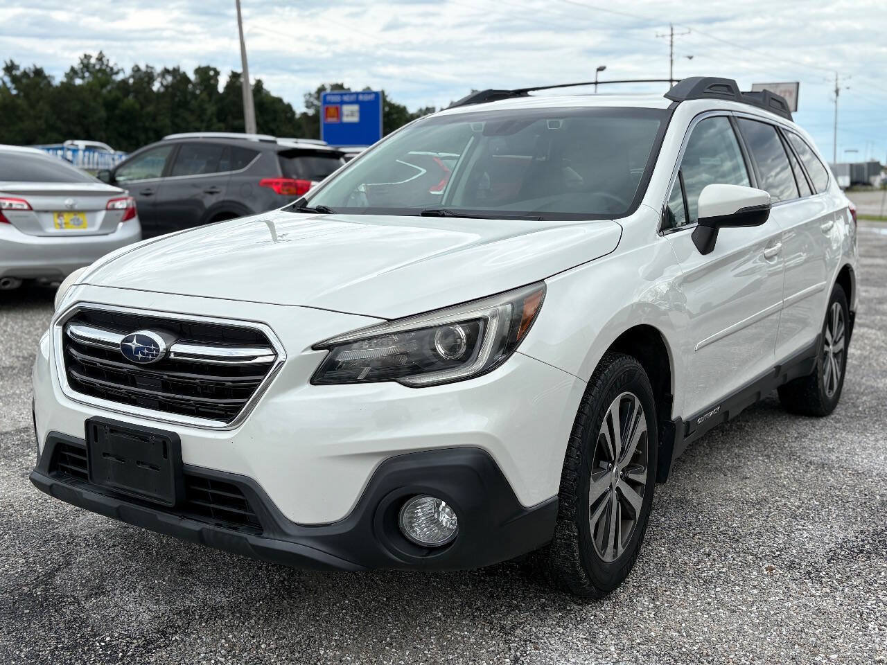 Used 2019 Subaru Outback 2.5i Limited AWD/4WD image 8