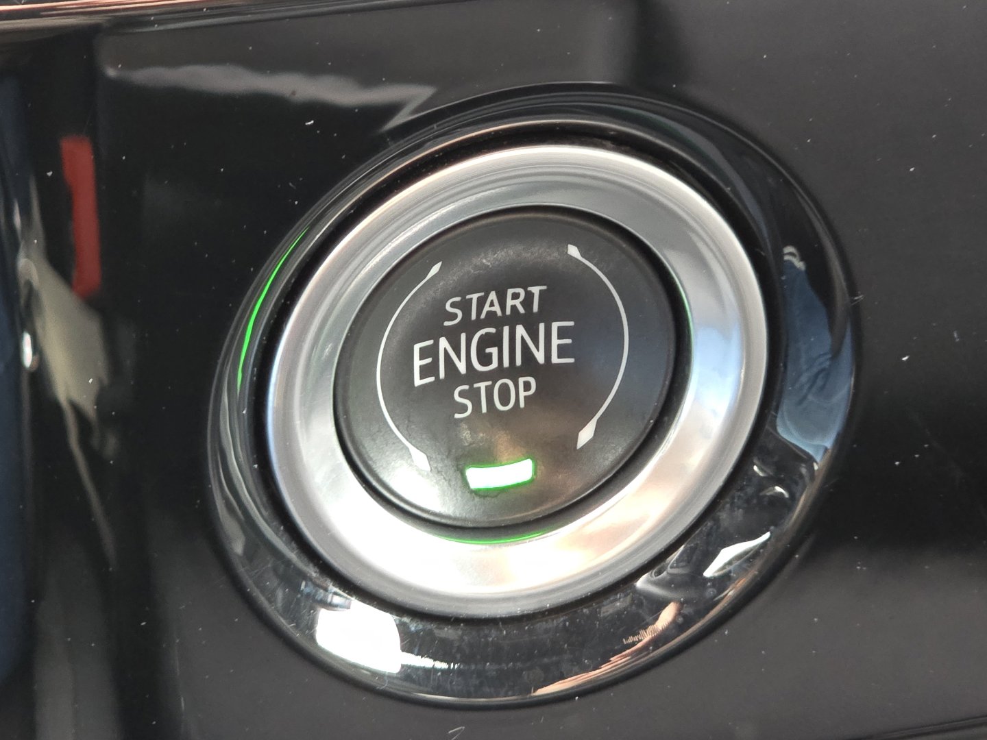 Used 2024 GMC Sierra 1500 Elevation image 9