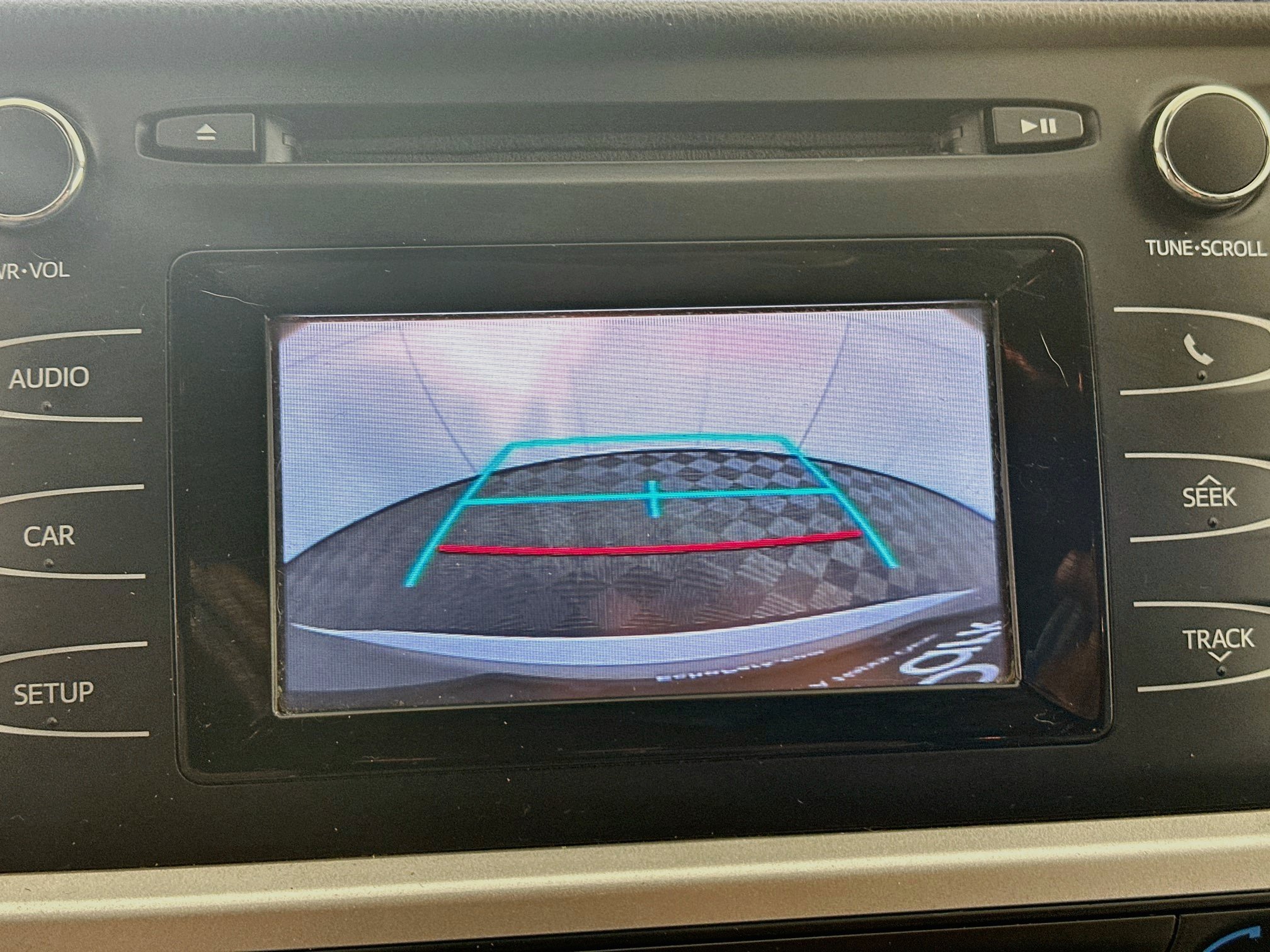 Used 2019 Toyota Highlander LE FWD image 21