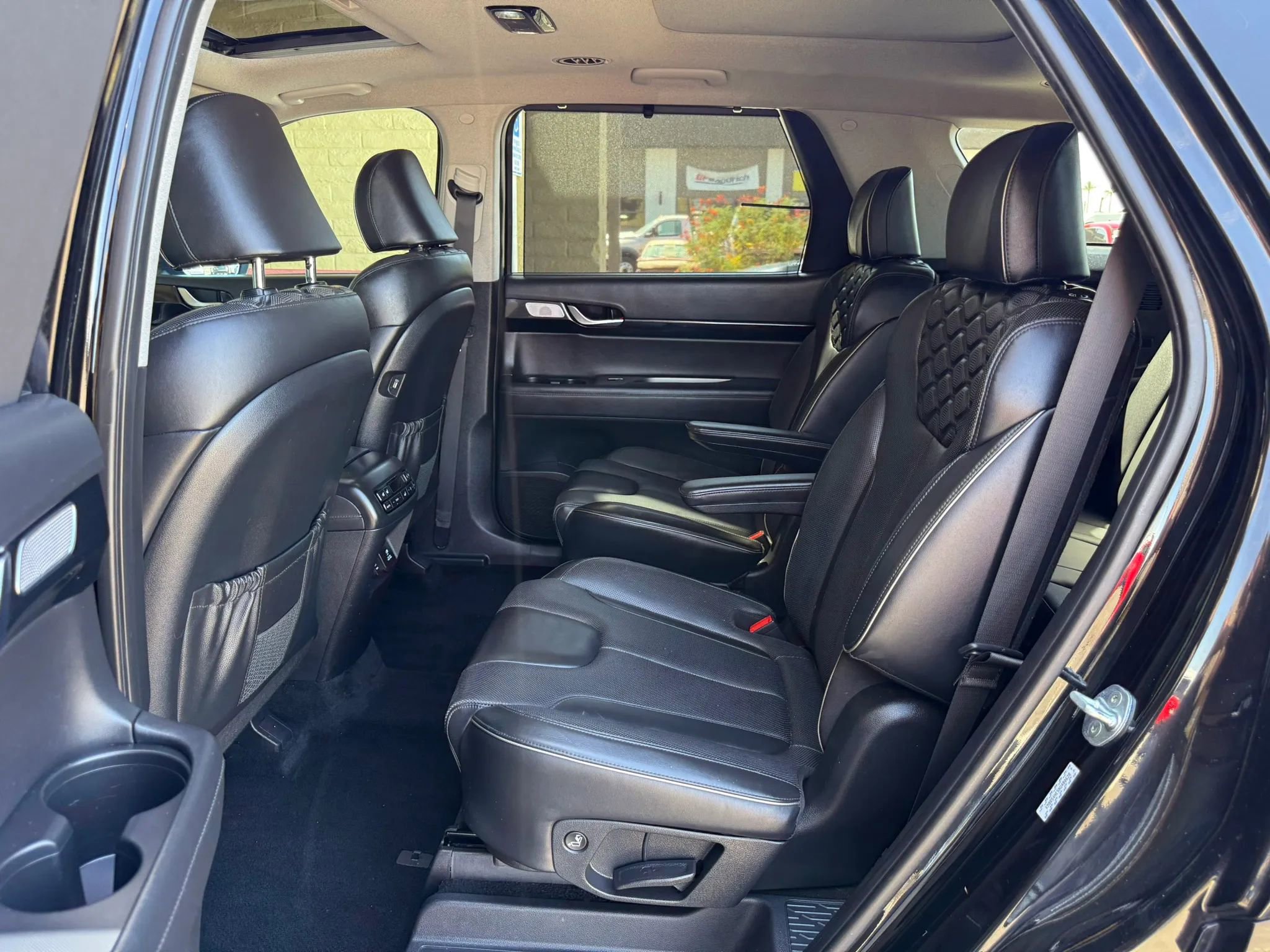 Used 2022 Hyundai Palisade Limited FWD image 20