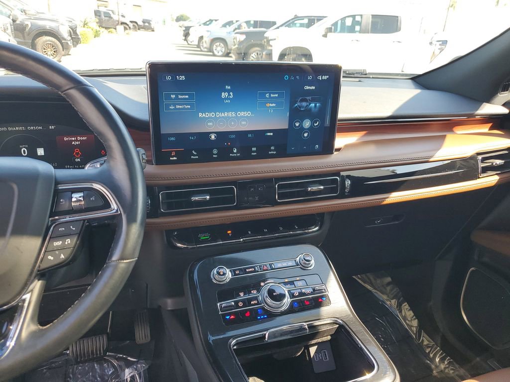 Used 2023 Lincoln Nautilus Reserve w/ Equipment Group 201A image 27