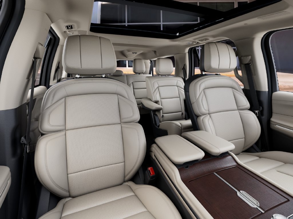 New 2027 Lincoln Navigator L Reserve AWD/4WD image 11