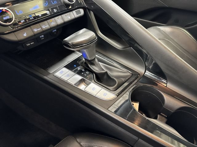 Used 2021 Hyundai Elantra Limited FWD image 21