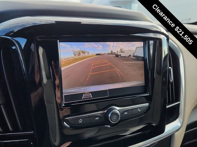 Used 2023 Chevrolet Traverse LS image 41