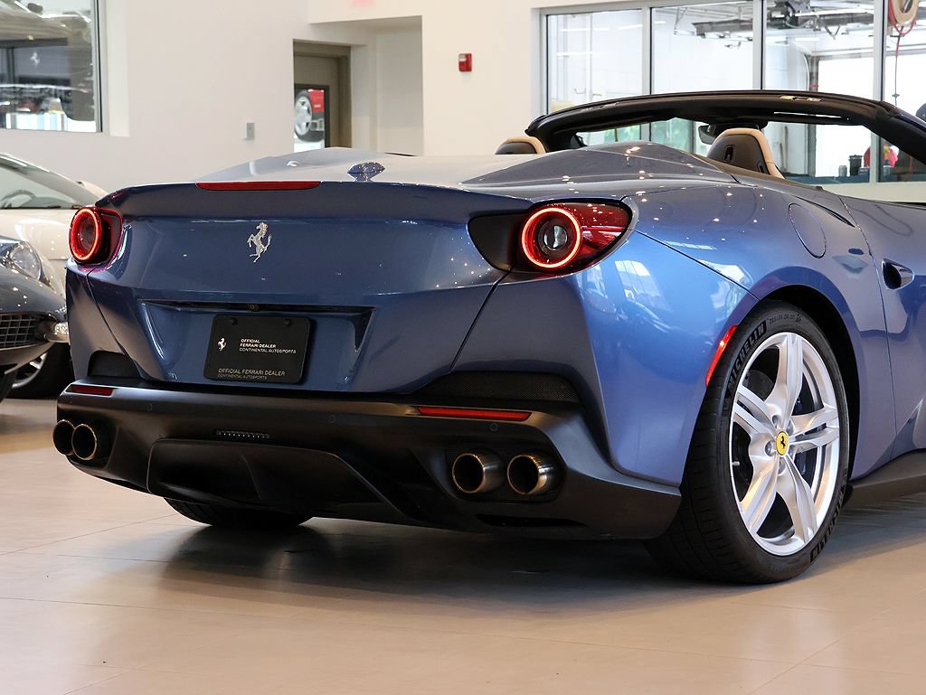 Certified 2020 Ferrari Portofino RWD image 60