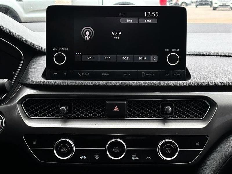 Used 2025 Acura Integra image 30