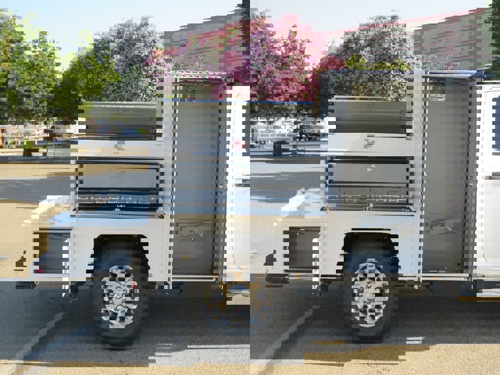 New 2022 RAM 3500 Tradesman w/ Chrome Appearance Group image 38