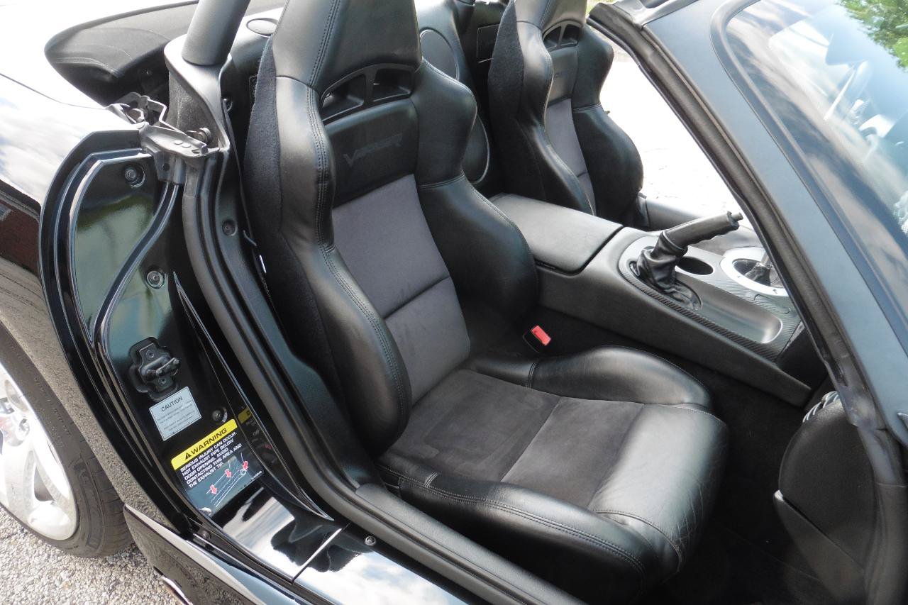 Used 2006 Dodge Viper SRT-10 RWD image 18