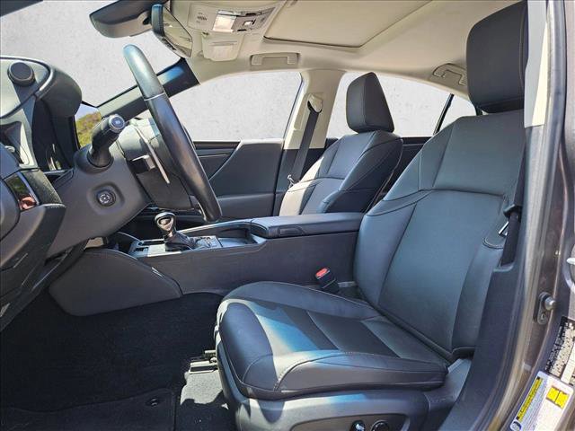 Certified 2024 Lexus ES 300h w/ Premium Package FWD image 11