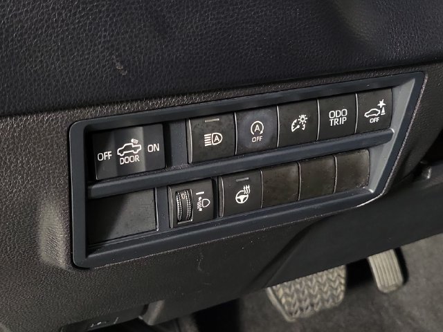 Used 2024 Toyota Tundra SR5 w/ SR5 Premium Package AWD/4WD image 21