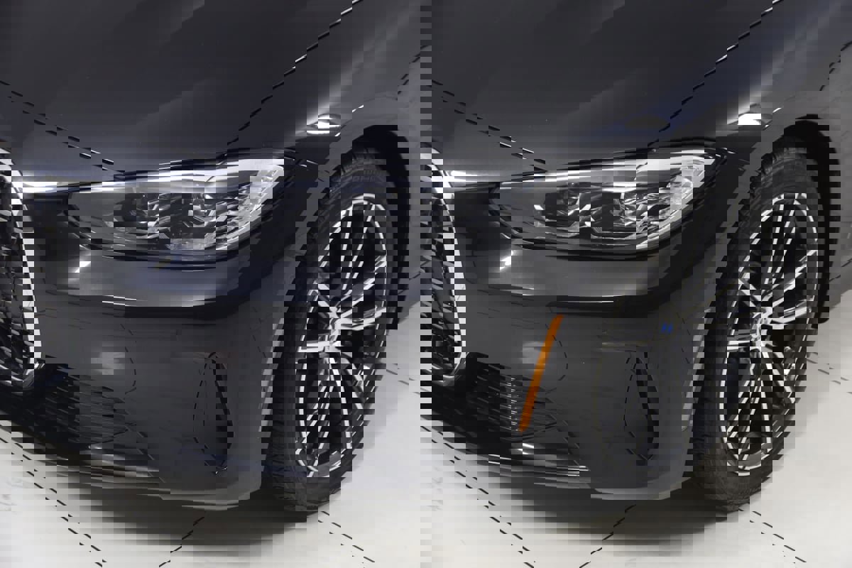 Used 2023 BMW 430i xDrive Convertible w/ Premium Package image 69