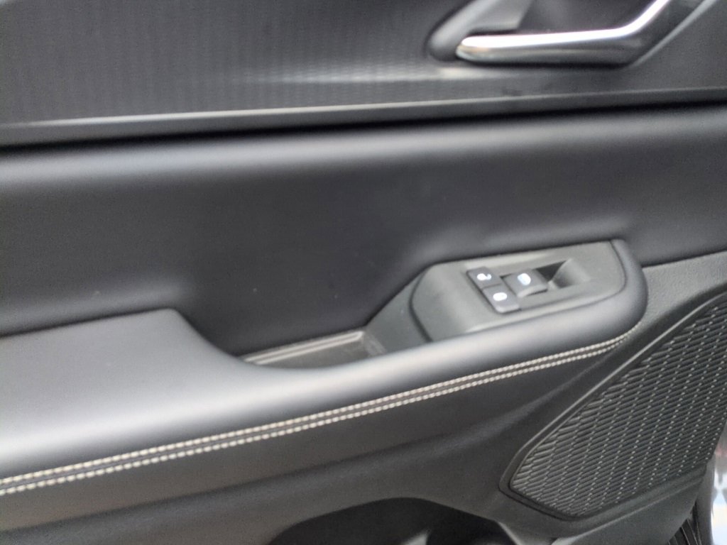 Used 2024 Jeep Grand Cherokee Laredo X w/ Trailer Tow Package image 47