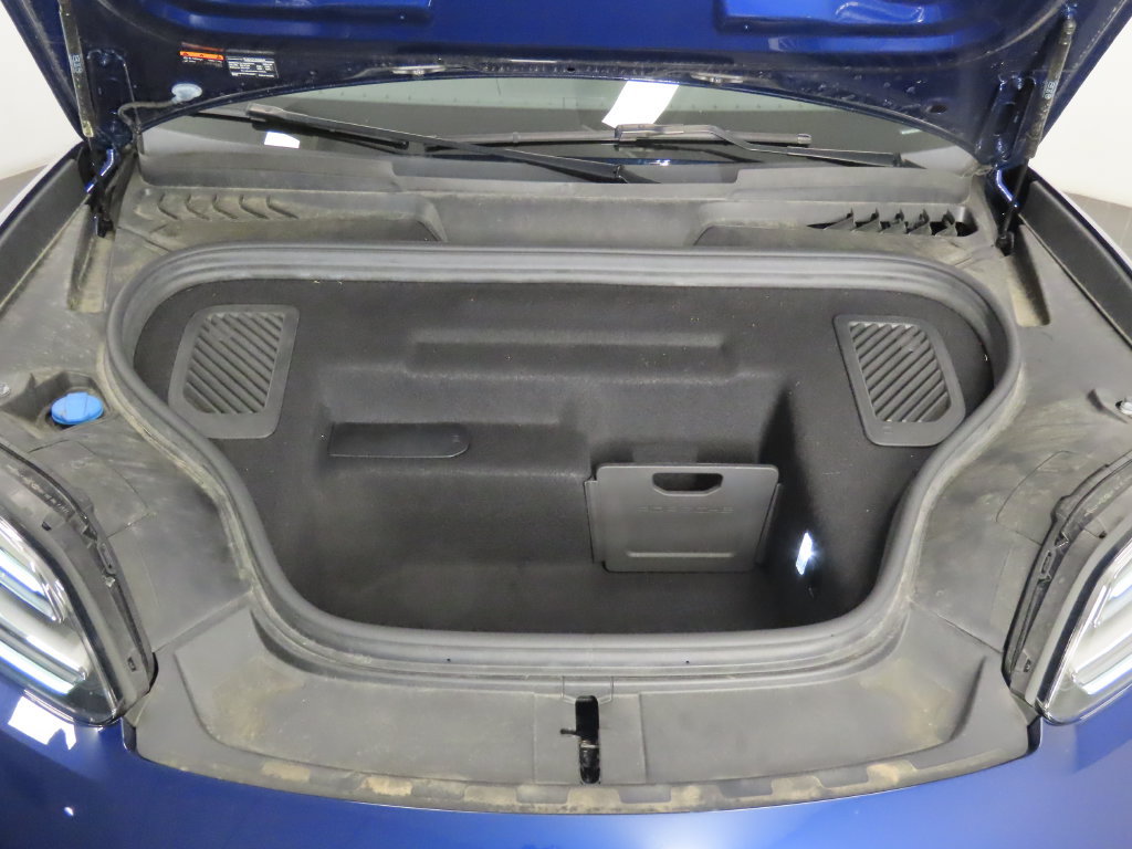 Certified 2024 Porsche Macan 4 Electric AWD/4WD image 50