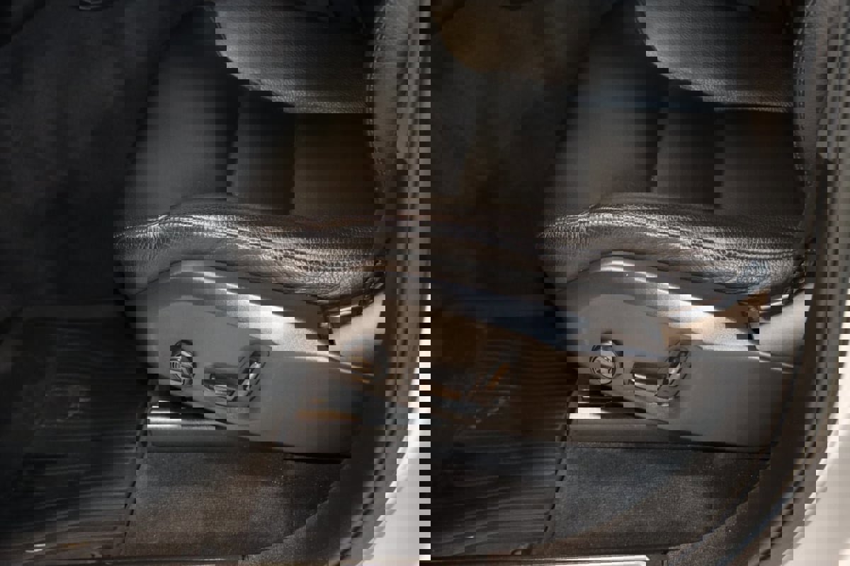 Used 2022 Volvo XC90 T6 Momentum w/ Advanced Package image 31