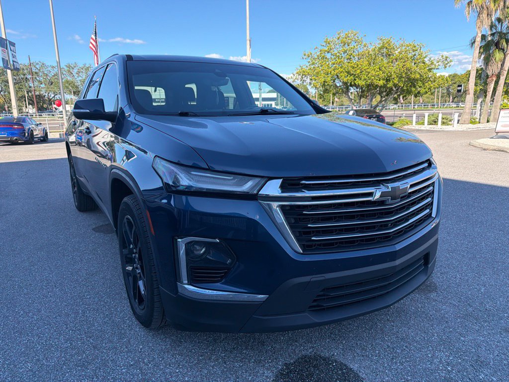 Used 2022 Chevrolet Traverse LT FWD image 17