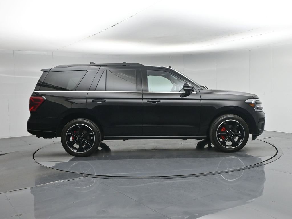 Certified 2023 Ford Expedition Limited image 30