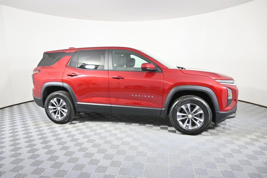 New 2026 Chevrolet Equinox LT w/ Convenience Package II image 8