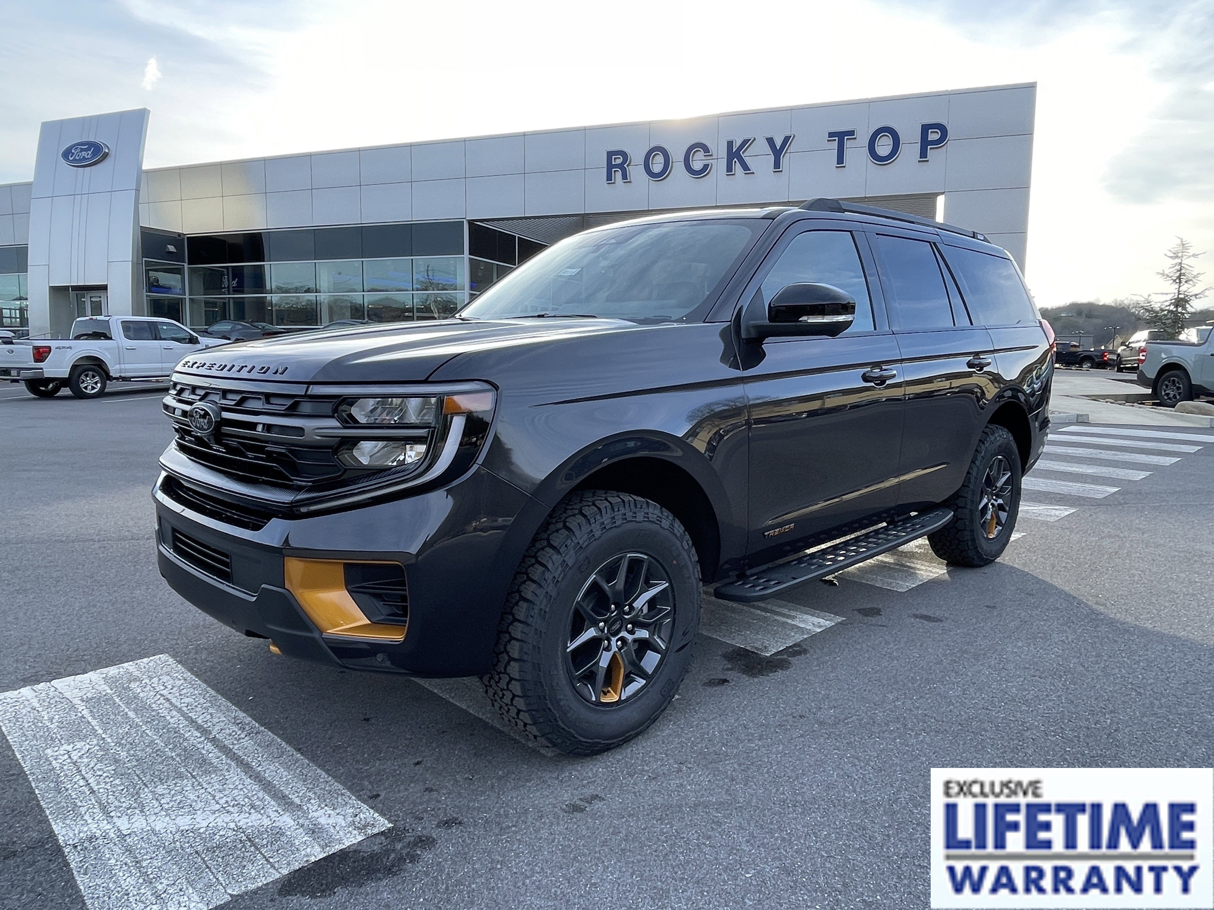 New 2025 Ford Expedition Tremor image 1