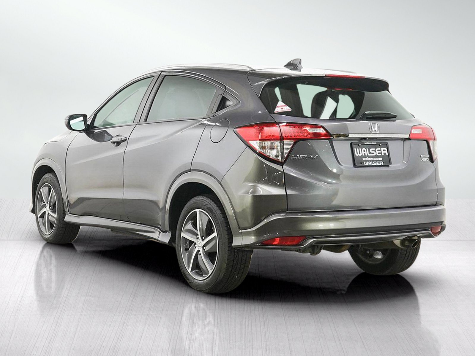 Used 2019 Honda HR-V Touring image 3