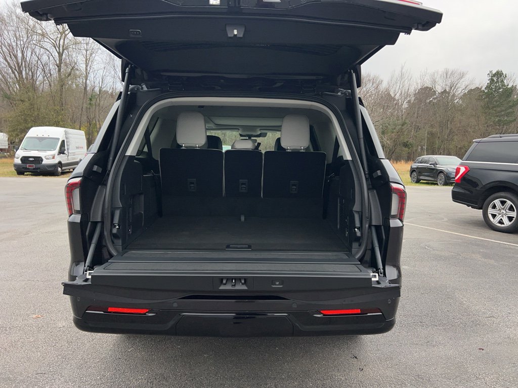 New 2026 Lincoln Navigator L Reserve w/ Jet Appearance Package image 18