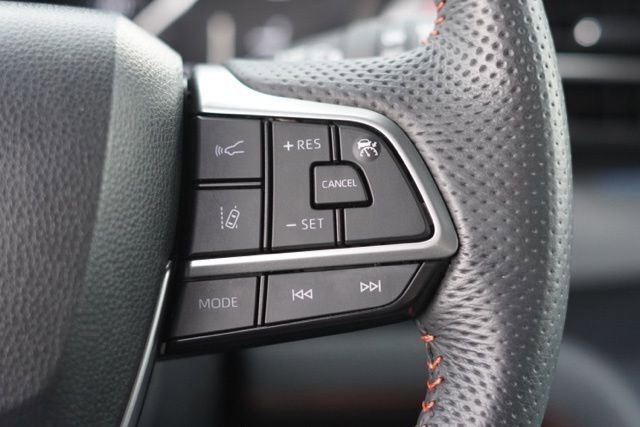 Used 2024 Toyota Sienna XSE image 21