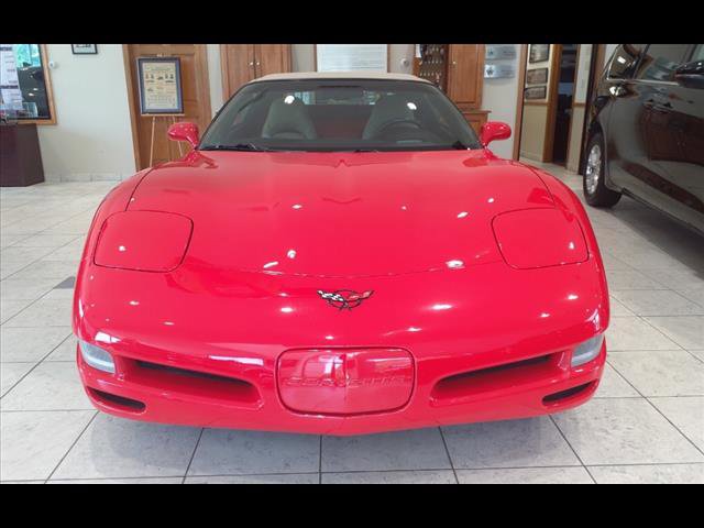 Used 2000 Chevrolet Corvette Base w/ Performance Handling Pkg image 7