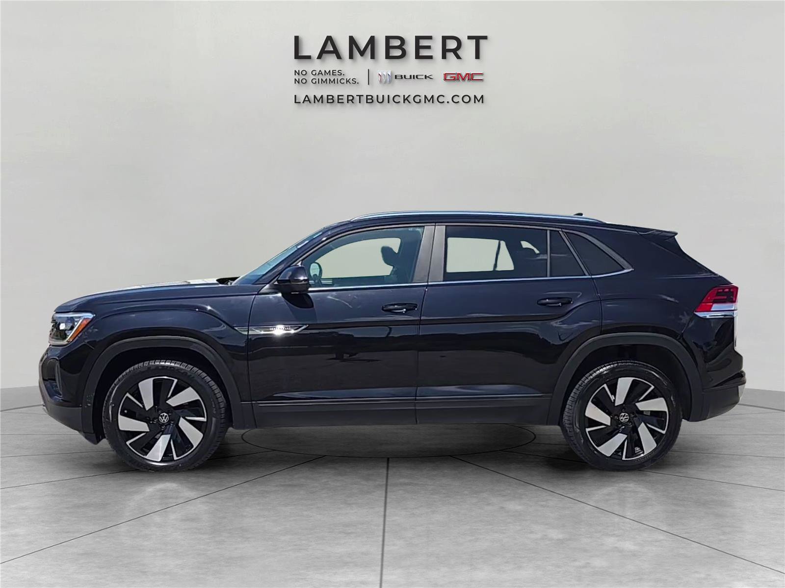 Used 2024 Volkswagen Atlas Cross Sport SE AWD/4WD image 4