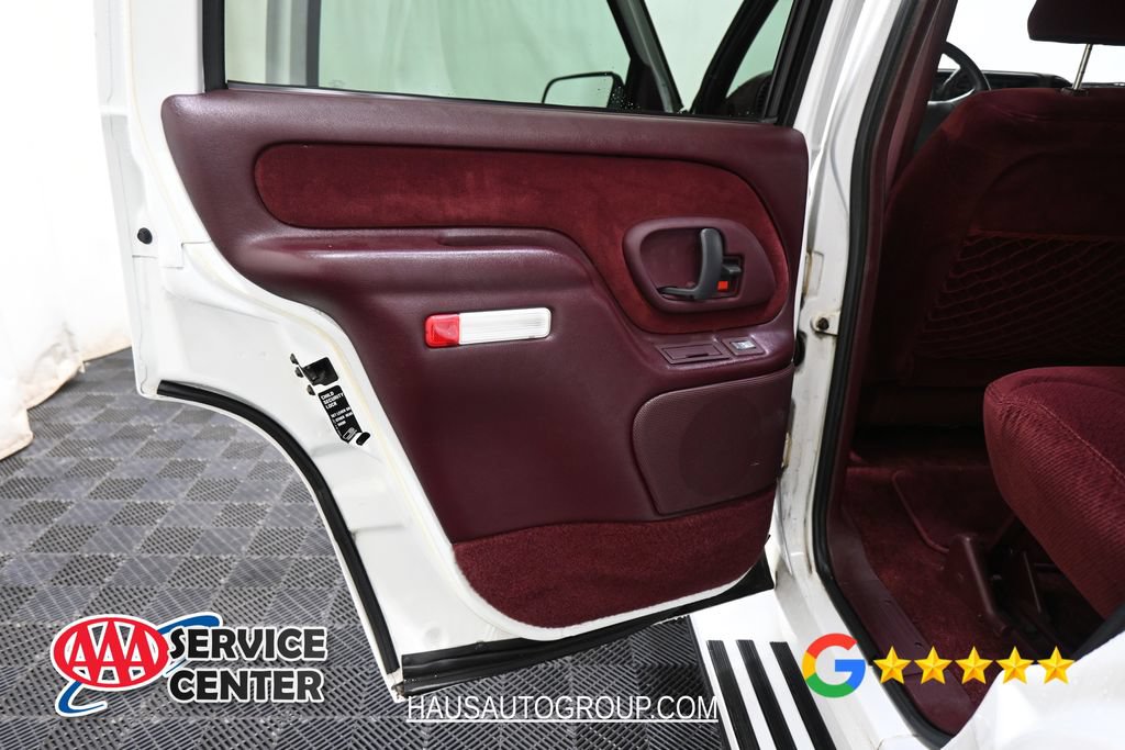 Used 1995 Chevrolet Tahoe 4WD image 18