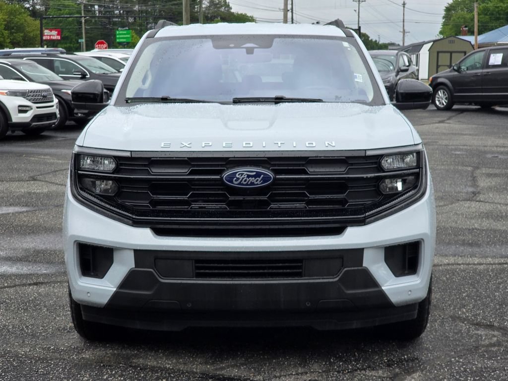 Used 2025 Ford Expedition Max Active RWD image 22