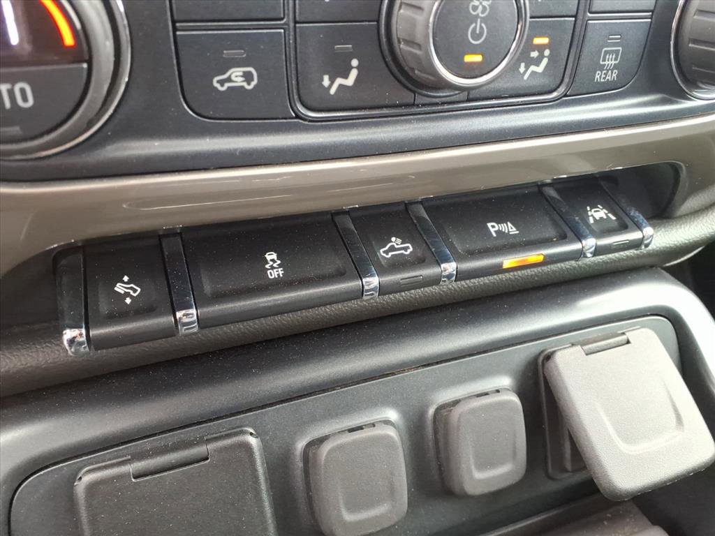 Used 2018 Chevrolet Silverado 1500 High Country image 20