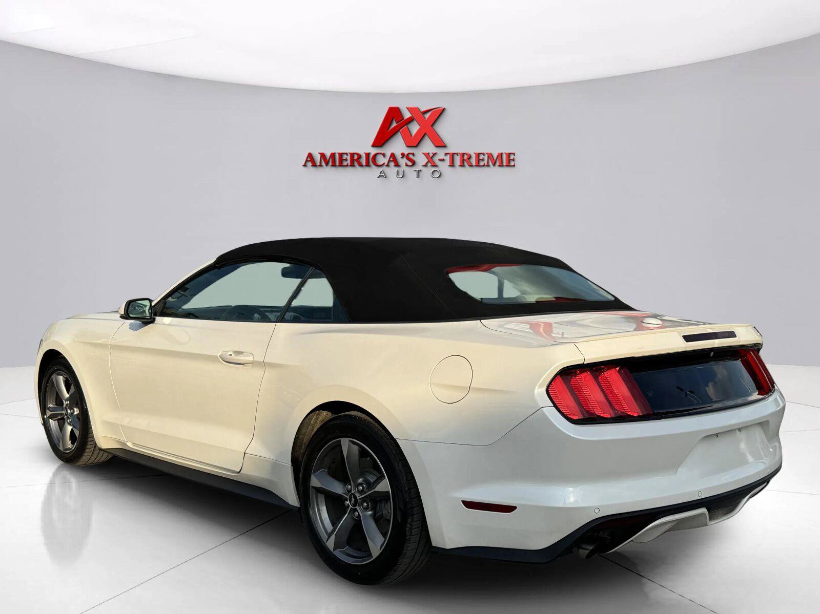 Used 2017 Ford Mustang Premium w/ Equipment Group 201A RWD image 4