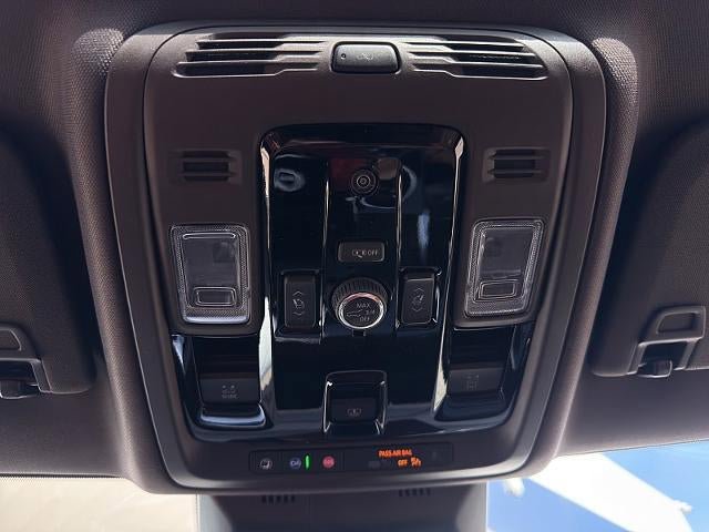 New 2026 Cadillac Escalade ESV Luxury w/ Touring Package AWD/4WD image 36