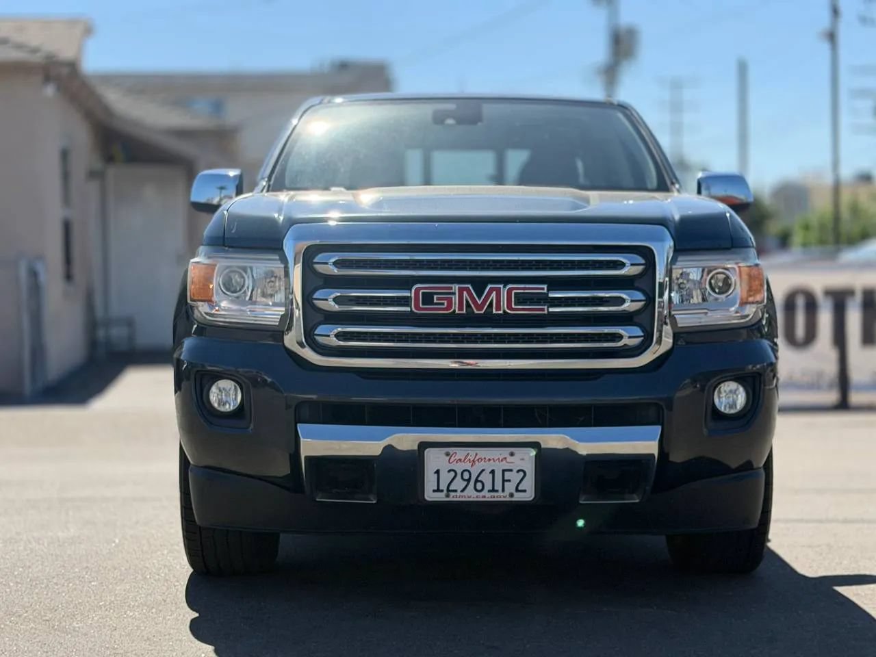 Used 2017 GMC Canyon SLT w/ Driver Alert Package AWD/4WD image 3