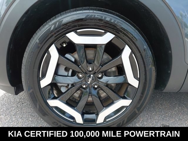 Certified 2024 Kia Telluride S w/ S Sunroof Package FWD image 10