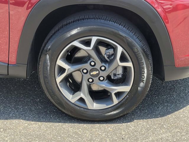 Used 2024 Chevrolet Trax LT w/ Driver Confidence Package FWD image 8