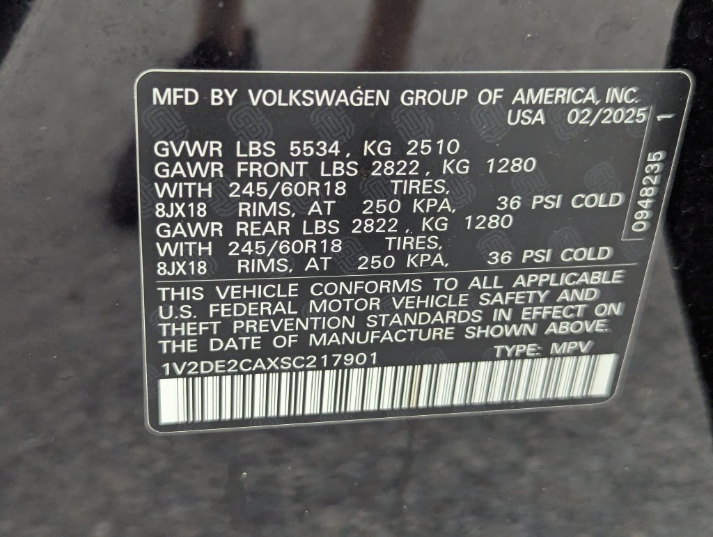Certified 2025 Volkswagen Atlas Cross Sport SE FWD image 36
