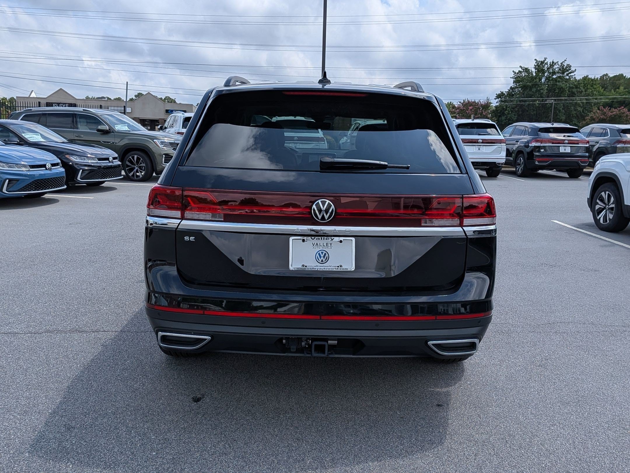 New 2026 Volkswagen Atlas SE FWD image 4