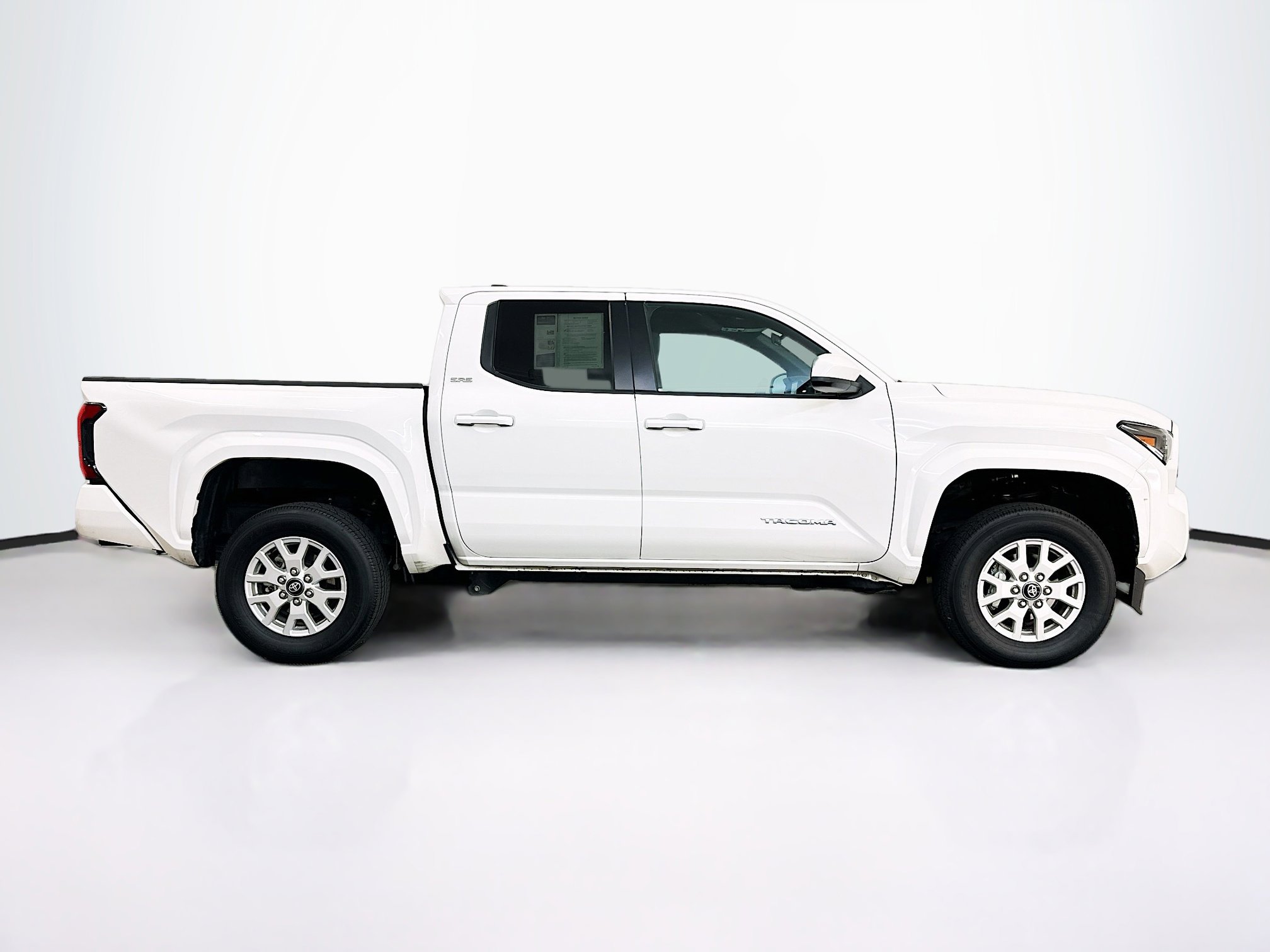 Used 2024 Toyota Tacoma SR5 image 10