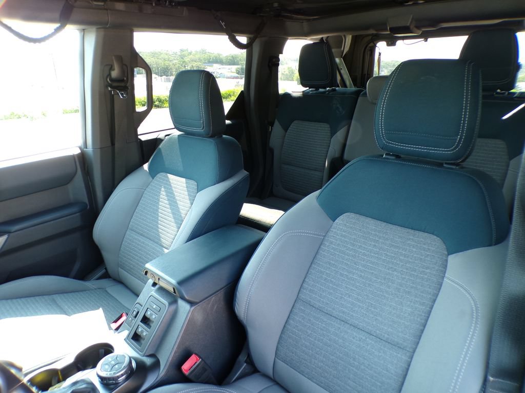 Used 2022 Ford Bronco Outer Banks AWD/4WD image 11