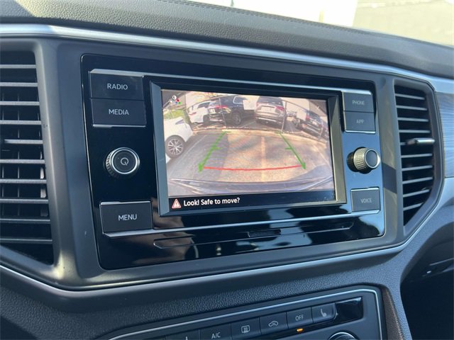 Certified 2022 Volkswagen Atlas Cross Sport SE image 29