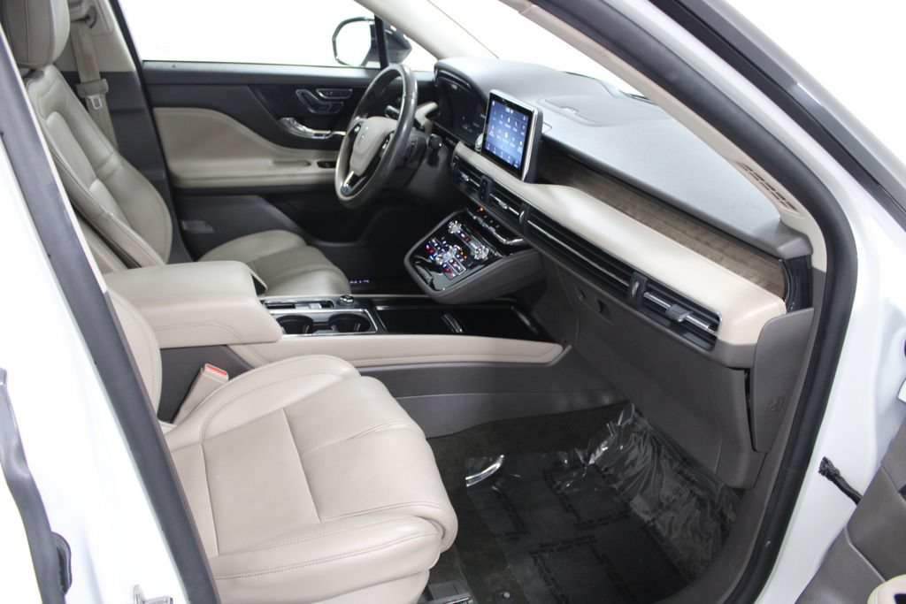 Used 2020 Lincoln Corsair Reserve w/ Equipment Group 202A AWD/4WD image 30