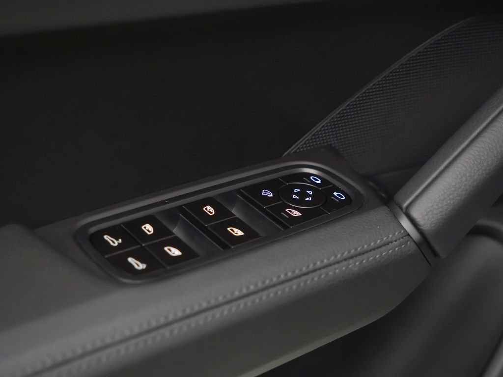 Certified 2026 Porsche Cayenne Coupe AWD/4WD image 19