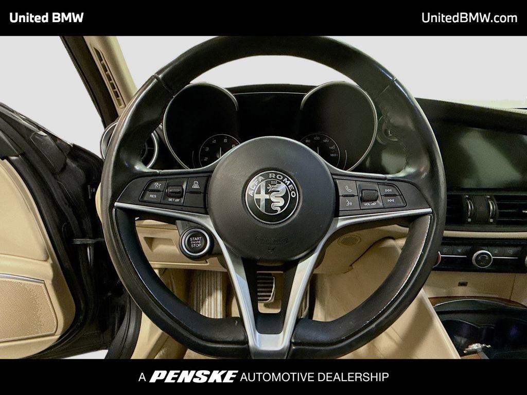 Used 2019 Alfa Romeo Giulia Ti w/ Quick Order Package 22X Lusso AWD/4WD image 6