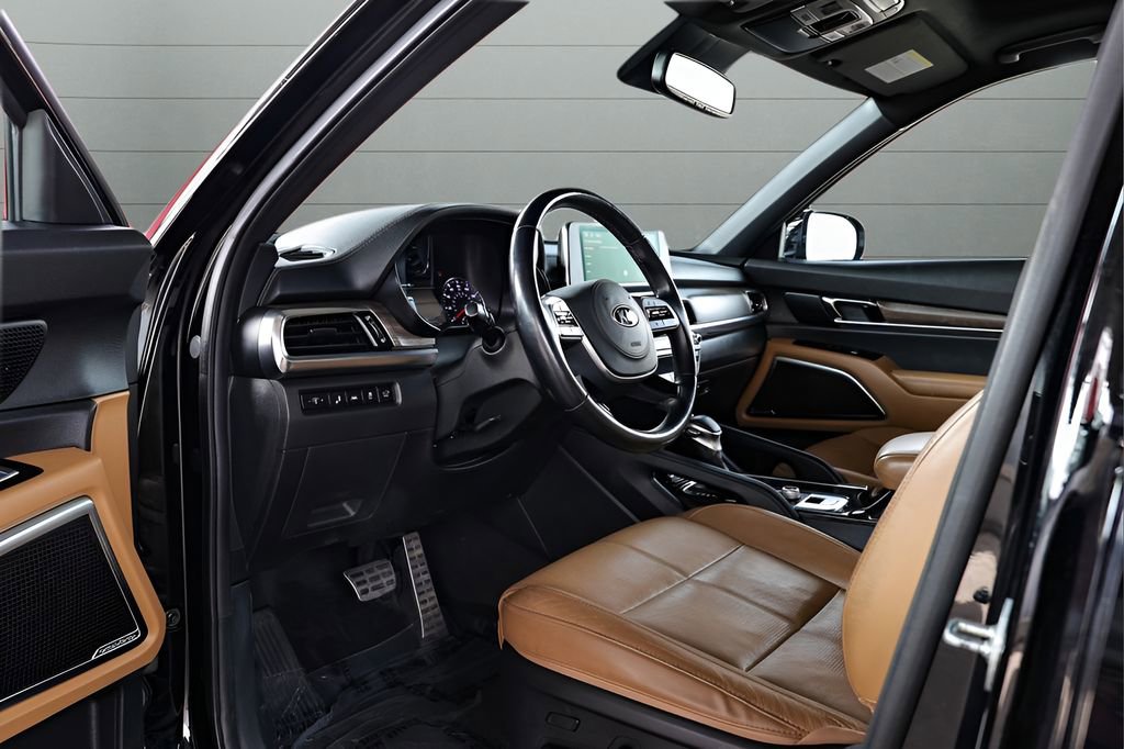 Used 2021 Kia Telluride SX w/ Nightfall Edition Package image 38
