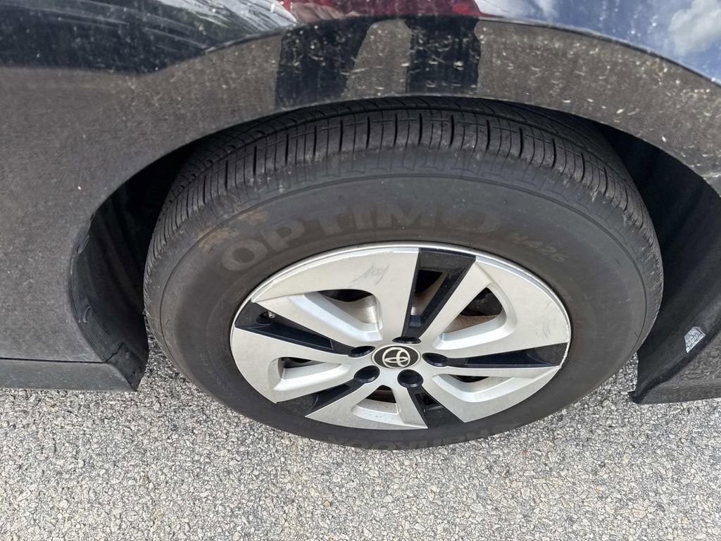 Used 2016 Toyota Prius Two image 10