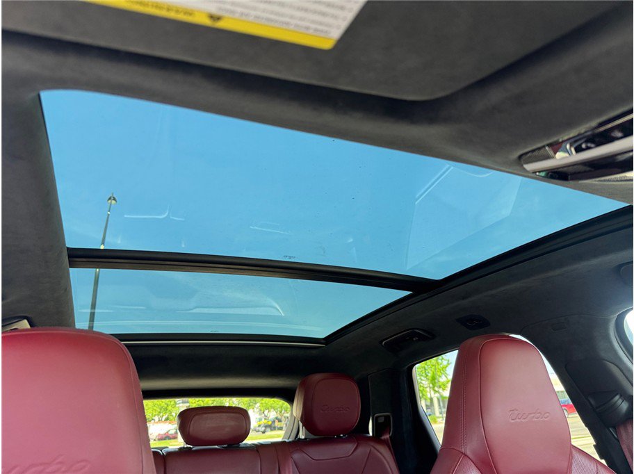 Used 2019 Porsche Cayenne Turbo AWD/4WD image 43